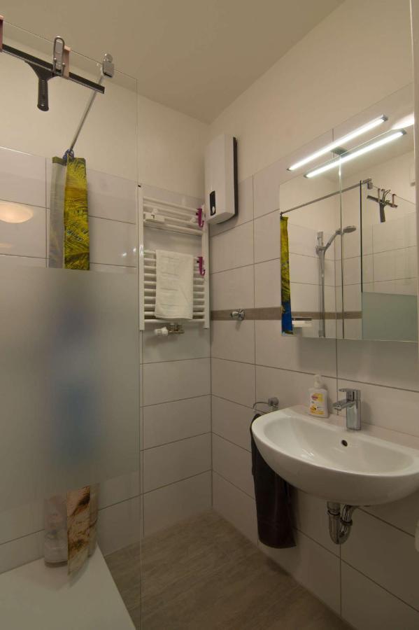 גלזנקירכן Ferienwohnung 'Zimmer Frei' מראה חיצוני תמונה